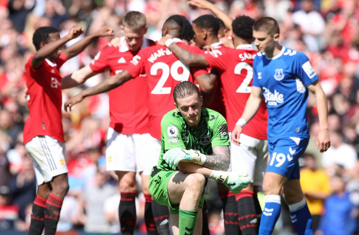 ‘ไดช์’ รับผีเล่นดีกว่า-ชม ‘พิคฟอร์ด’ สุดหนึบ