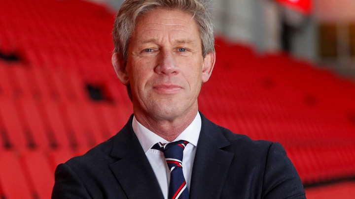 อดีตผอ.เผย ‘เจ้าของทอฟฟี่’ เลือกนักเตะให้กุนซือส่งลงสนาม