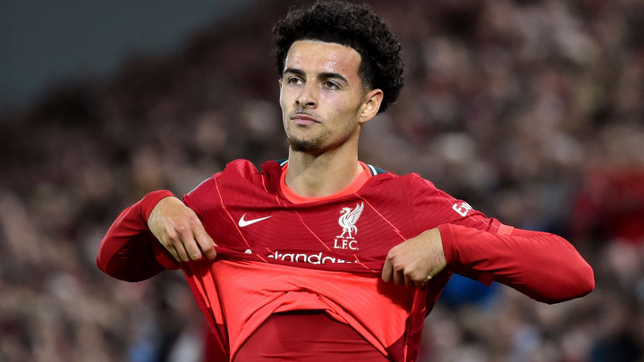 ‘โจนส์’ มั่นหงส์ยังมีลุ้นท็อปโฟร์ก่อนฟัดปืน