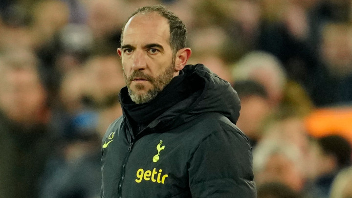 ‘สเตลลินี่’ เร้าแข้งไก่เล่นให้เป็นทีม,ทำตามแผน