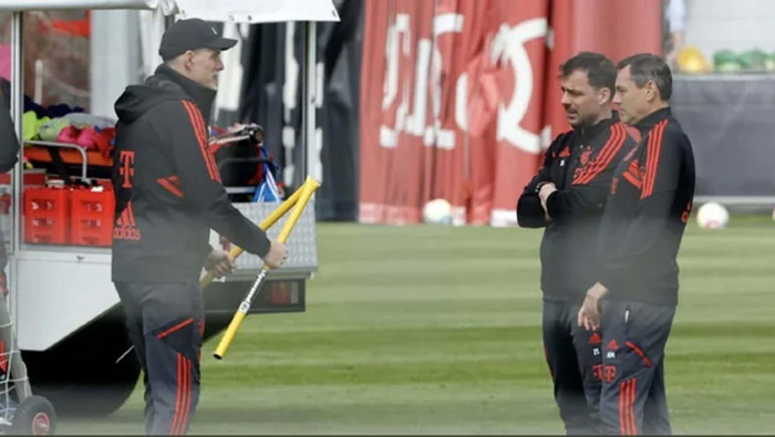 ฉุนจัด! ‘ทูเคิ่ล’ หักเสาด้วยเข่า ‘พี่เสือ’ ซ้อมไม่ถูกใจ