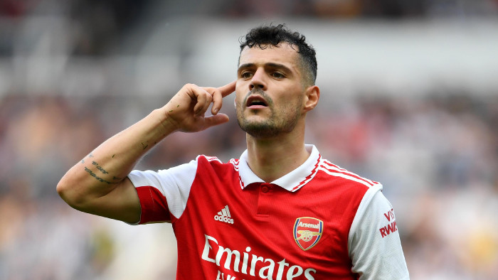 ลาก่อนปืน… โหม ‘ชาก้า’ คุยลงตัวจ่อซบ ‘ห้างยา’ 15 ลย.