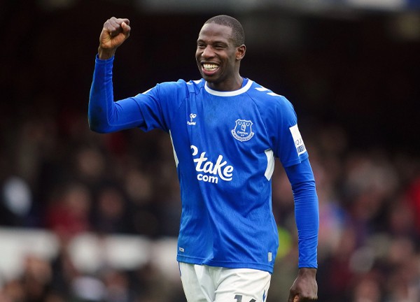 ทอฟฟี่เฟิร์มใช้อ็อปชั่นต่อสัญญา ‘ดูคูเร่’ 1 ปี