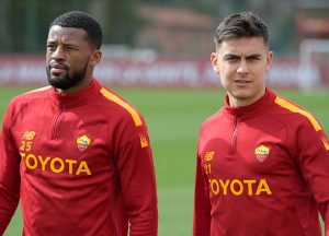 น้ามูปวดหัว! โรม่าส่อไร้เงา ‘ดีบาล่า, ดุม’ นัดชิงยูโรป้า