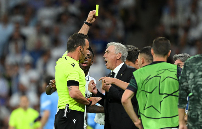 ให้ได้ไง? ‘อันเช่’ โอดบอลออกก่อน ‘เรือ’ ตีเสมอ