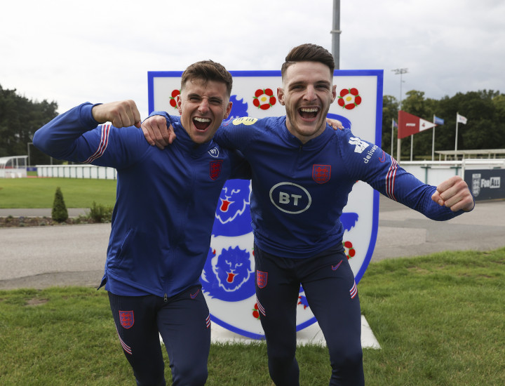 แพ็คคู่! ฟอสเตอร์หนุนผีคว้า ‘เมาท์’ เปิดทางซิว ‘ไรซ์’