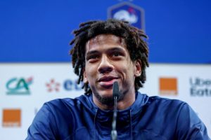 แดงเดือดนอกสนาม! ผีฟัดหงส์ชิงตัว ‘โตดิโบ้’