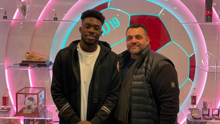 เอเยนต์ไม่ชัวร์ ‘เดวีส์’ อยู่ต่อ ‘พี่เสือ’ วุ่นวายเกิน