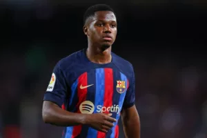 ไม่ย้ายแล้ว! พ่อเผย ‘ฟาติ’ อยู่บาร์ซ่าต่อซีซั่นหน้า