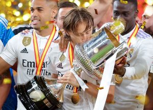 เฮต่อเนื่อง! เผย ‘โมดริช’ ตกลงอยู่คุมกลางราชันอีกปี