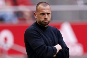 ‘อาแย็กซ์’ หาโค้ชใหม่ ‘ไฮติงก้า’ ไม่ได้ไปต่อ