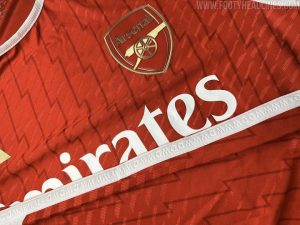 ปืนหยุดขายชุดเหย้าใหม่ชั่วคราว เหตุดีไซน์ผิดพลาด