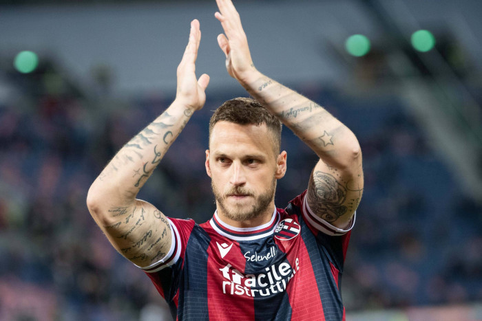 เก๋าพอกัน! ‘มิลาน’ เข้าคุย ‘อาร์เนาโตวิช’ ตัวแทนอิบรา