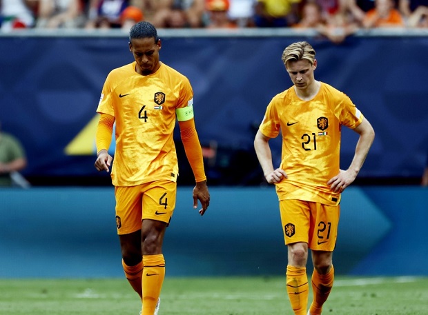 ไม่ได้มาตรฐาน! กุลลิตสับ ‘VvD, เฟร้งกี้’ ไร้ภาวะผู้นำ