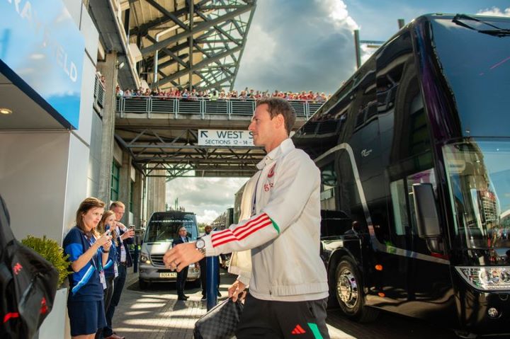 ETH เชื่อเซ็น ‘เทพอีฟ’ เตะปรีซีซั่นมีแต่ได้กับได้