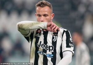 ม่วงจ่อปิดดีลยืม ‘อาร์ตูร์’ พ่วงซื้อขาด