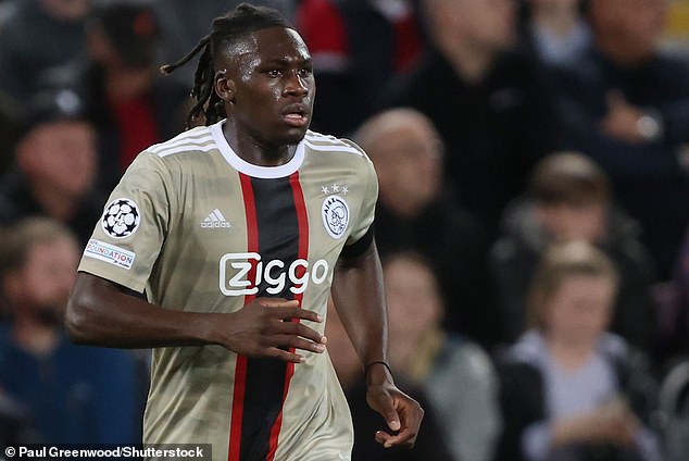 ฟูแล่มยื่น 15 ลป. ซื้อ ‘บาสซี่ย์’ หลังอาหยักซ์