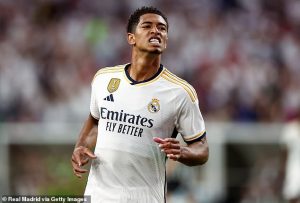 ราชันยิ้ม! ‘จู๊ด’ สมัครพาสปอร์ตไอริชลงทะเบียนแข้งอียู