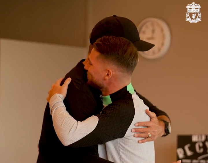 ‘อัลลิสเตอร์,โซโบ’ รายงานตัวปรีซีซั่นหงส์วันแรก