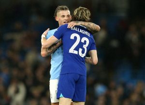 สาลิกาสนยืม ‘ฟิลลิปส์, กัลลาเกอร์’ เพิ่มอ็อปชั่นมิดฟิลด์