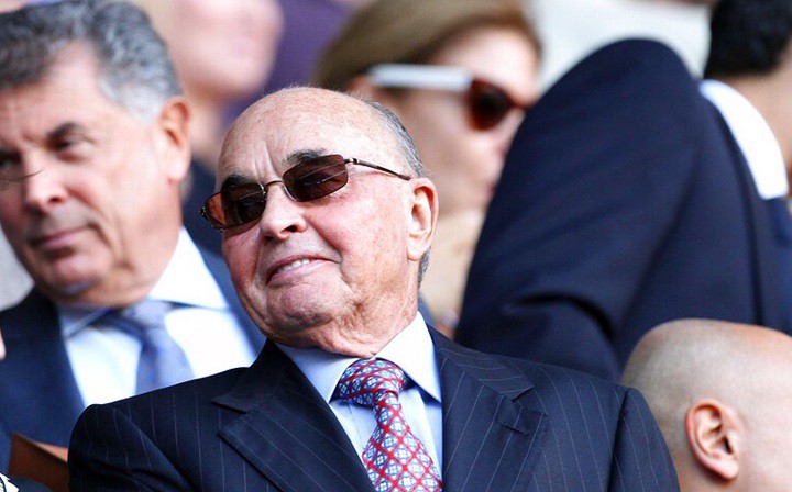 ‘ลูวิส’ เจ้าของไก่มอบตัวหลังโดนข้อหาอินไซด์เดอร์หุ้น