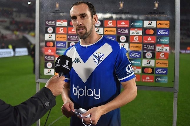 ตำนาน! ‘โกดิน’ ร่ำไห้แถลงแขวนเกือกวัย 37 ปี