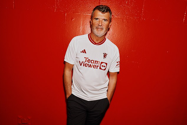 แซนวิชกุ้งในตำนาน! ‘คีน’ คัมแบ็คร่วมเปิดตัวเสื้อใหม่ผี