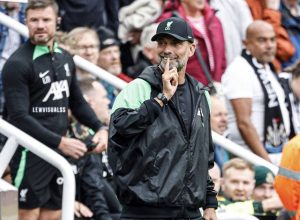 ยากกว่าปราบบาร์ซ่า! JK ยกหงส์โคตรสุด – ‘หนูน’ ระบายถูกจุด