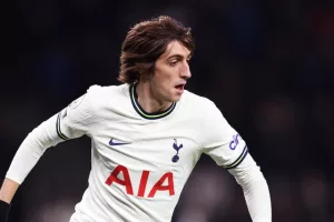 ไก่เฟิร์มส่ง ‘กิล’ เข้าผ่าตัดแก้ปัญหาเจ็บขาหนีบ