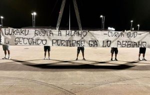 อุลตร้ายูเว่ไม่เอา ‘บิ๊กตู้’ ชูแบนเนอร์ต่อต้าน