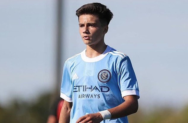 ผี,สิงห์ร่วมวงสนคว้า ‘คลาปิย่า’ ดาวรุ่งโครแอต