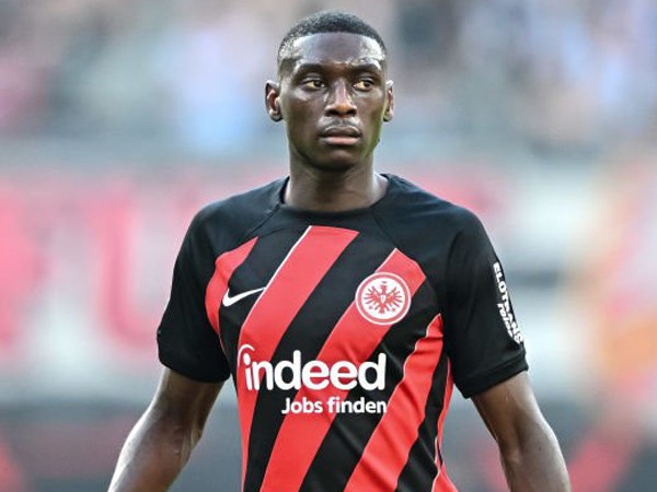 ‘มูอานี่’ วอนแฟร้งค์เฟิร์ตปล่อยซบ P$G