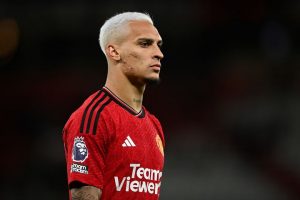 ‘แอนโทนี่’ เลื่อนกำหนดกลับ ‘ผี’ ขอใช้เวลาสู้ข้อกล่าวหา