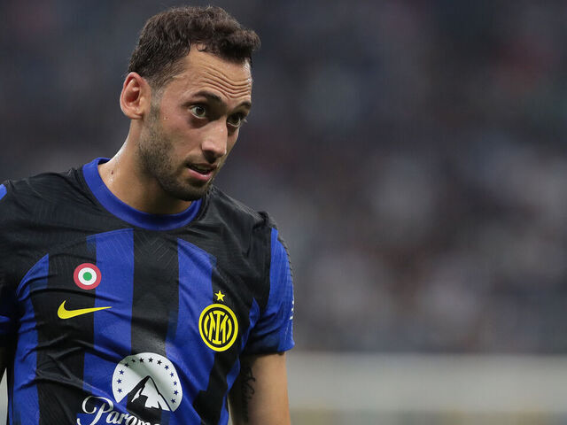 อินซากี้เครียด ‘ชัลฮาโนกลู’ เจ็บไร้ชื่อดวลโซเซียดาด