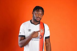 ลาก่อนผี! ‘เมนจี้’ หลังเด็กปั้น เซ็นถาวรซบ ‘ลูตัน’