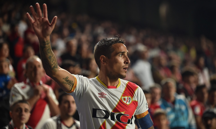 ‘กัปตันราโย่’ สละปลอกแขนประท้วงสโมสร