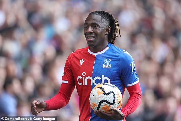 พาเลซเซ็ง ‘เอเซ่’ เจ็บแฮมสตริงพัก 6 วีค