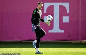 ‘นอยเออร์’ ยังไม่คิดแย่งมือ 1 ‘แทร์ สเตเก้น’