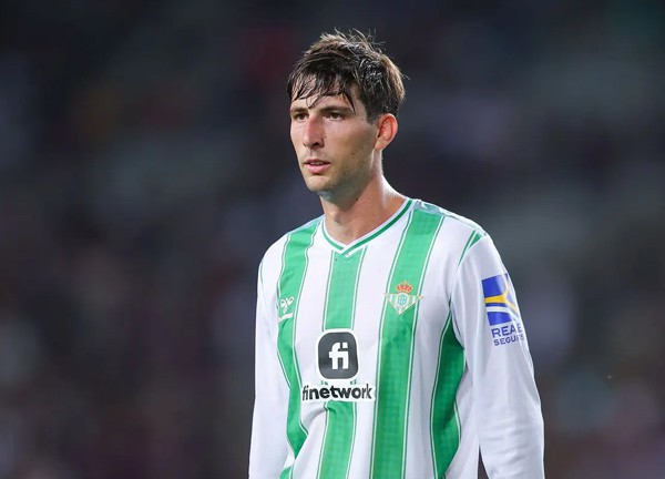 มิลานจ้องเซ็นฟรี ‘มิรานด้า’ แบ็คเบติส