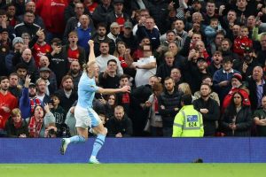 ตำรวจจับแฟนบอลปาของใส่ ‘ฮาลันด์’ ตอนยิงผี