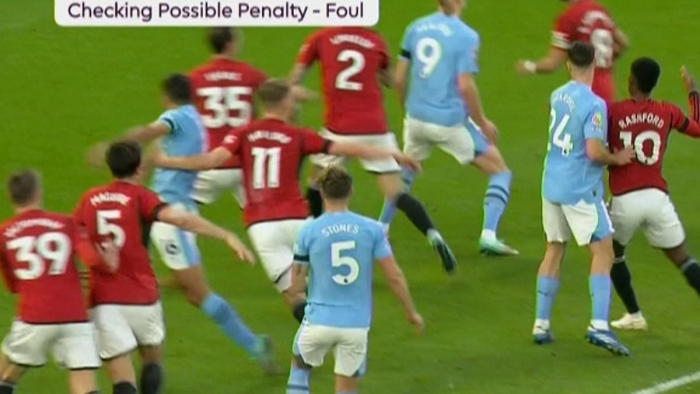 แบบนี้ก็ได้? ‘อีแวนส์’ โอด VAR แจกจุดโทษเรือ