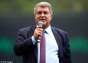 ลาปอร์ต้าย้ำหนุน ‘ชาบี’ เต็มสูบ