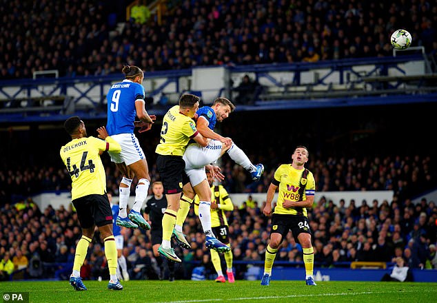 ‘ไดช์’ ปลุกใจทอฟฟี่ขยี้เบิร์นลี่ย์ครึ่งหลัง