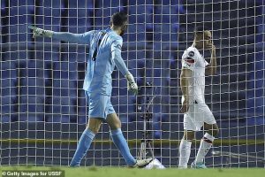 เพื่อนเดือด! ‘เดสต์’ น็อตหลุดรับ 2 เหลืองโง่ๆ ทำมะกันแพ้