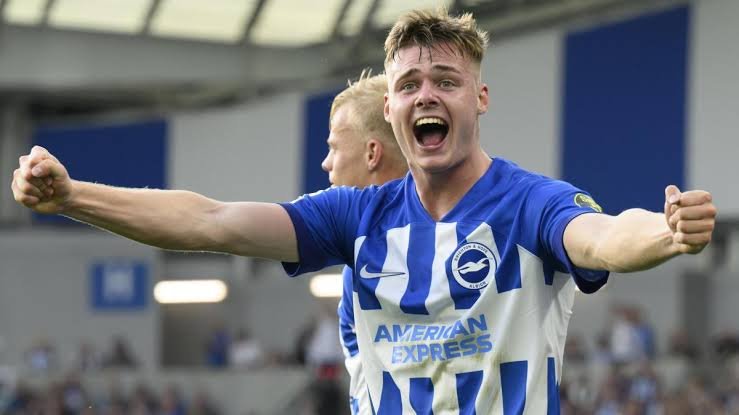 หึ่ง..สิงห์พร้อมแจมผี ล่าลายเซ็น ‘เฟอร์กูสัน’