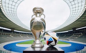 ยูโร 2024 ใช้ลูกบอลฝังชิพช่วยระบบจับล้ำหน้า