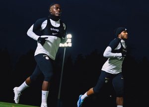 แฟนกรี๊ด! สิงห์โพสต์รูป ‘เอ็นคุนคู,ลาเวีย’ ซ้อมก่อนฉะสาลิกา