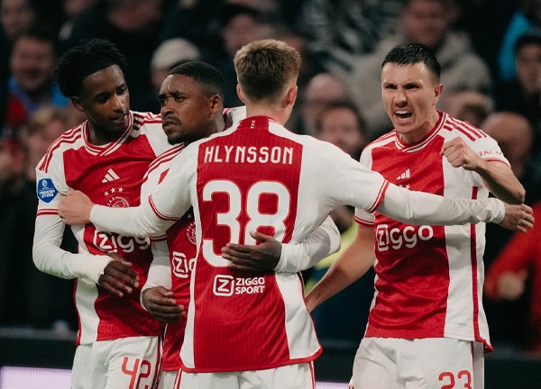 พ้นบ๊วยแล้ว! ‘อาแย็กซ์’ ต้อนรับโค้ชใหม่คว้าชัยหนแรกตั้งแต่ส.ค.