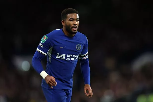 สิงห์หนักแน่นไม่ขาย ‘เจมส์’ หลังราชันตามจีบ