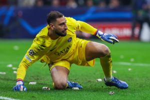 ยังไม่ลืม! ‘แฟนมิลาน’ โปรยแบงก์ปลอมใส่ ‘น้องดอน’